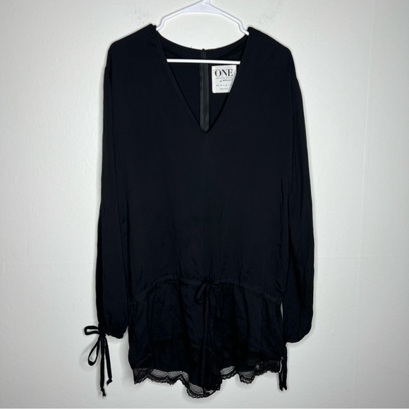 One Teaspoon Priscilla Edgy Lace Short Romper Shorts Jumpsuit Black Sz M - Picture 4 of 11